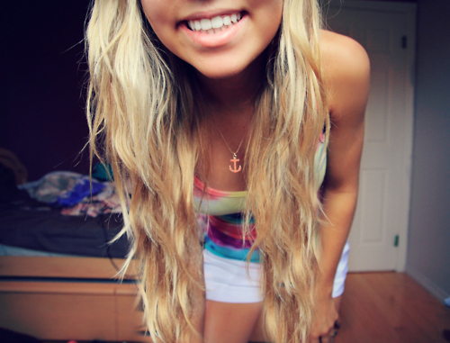 We're teens who tweet about life, love, relationships, & more. Retweet our tweets if you like them.Enjoy! ♥