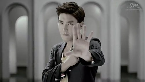 I'm Siwonest, And I'm ELF