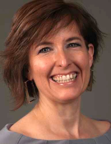 Elevateur of the NWM industry, global leader + speaker; brilliant pianist, vocal coach and Invitation for Transformational Convergence.