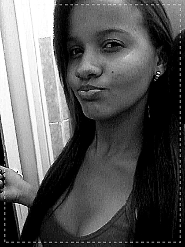 ** tento ser eu... é isso que causa inveja em muita gente, sou o que sou e ninguém vai me mudar...! **
**quem nao gostar de mim danice...**