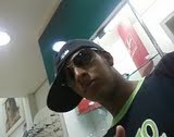 vivo a vida um dia de cada vez
amo todos os amigos e canto pra superar as tristezas do dia-a-dia!!!!
 daniel_s_mendes@hotmail.com