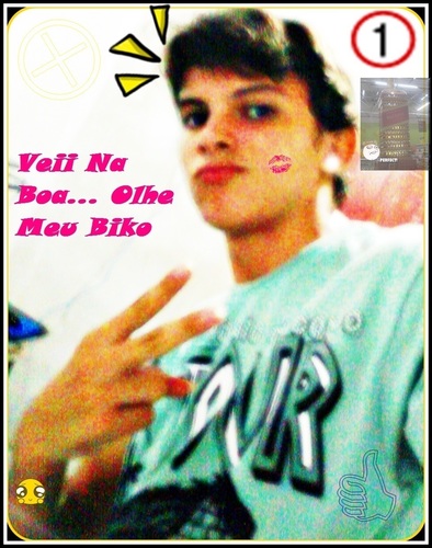 http://t.co/igPNuoY7Kt  Não te trago ouro,
Porque ele não entra no céu
E nenhuma riqueza deste mundoTe trago os meus versos simples,