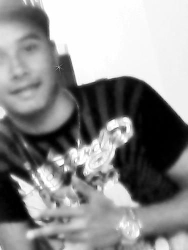 UHUUUUUUL TO SOLTEIRO..............