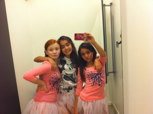 stefany9622's profile picture. and investment opportunities in this exciting space!