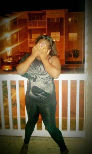 Thickness422's profile picture. Freshman Aht RNE ♡♥♡♥♡ &&& l`m A Cool A`f Person Too Talk Too & Hang Out Whiff ♡♥♡♥ &&& I LUV MINDLESS BEHAVIOR WHIIFF ALL MY HEART♡♥♡♥♡♥