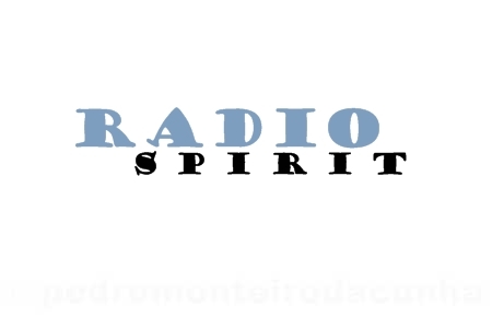 Bem vindos a RADIO DO MOMENTO SPIRIT , aqui nois só toca pra voces funk & eletronica , fiquem imformados que sempre nois faiz a nossa radio pelo twittcam .