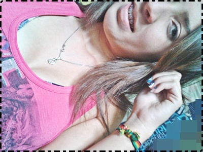 Pisciana, 16 aninhos, chata, irritante, loka, carente & MUITOO ciumenta.. I LOVE MY FRIENDS *-* SÃO PAULINA ROXA ♥ e sou só do @Henry_Maarques meu nenein *-*