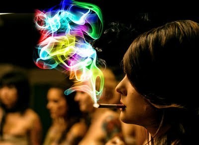 ♥ Ser Jovem é ser diferente, ou apenas ser eu Depende de quem me julga ♥, gostou? Segue e da #RT