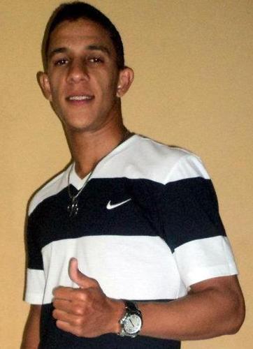 Levando a vida como DEUS quer ♪ 
Face: Gustavo Silva
