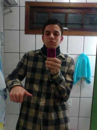 @HeeeyLuucas - twitter oficial, segue lá!