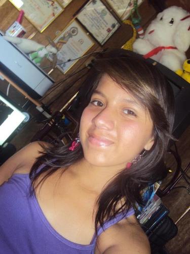 BIENVENIDOS al club de angie...  c=  soy muy divertida , amigable , etc los amUu a tod@s k me sigen sigueme y te seguire... c: ...  ¡¡ ... c: