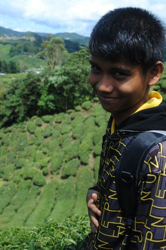 ahmadredzuan9's profile picture. Hi , i'm #Redzuan' 17' new at twitter  :')