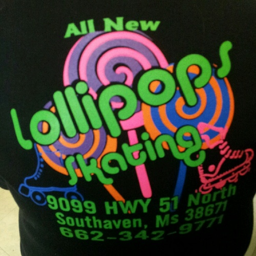 Owner of LOLLIPOPS SKATING RINK.Help us out & get more people in here & follow me to bring more poeple in help us keep the place open & running!!(: