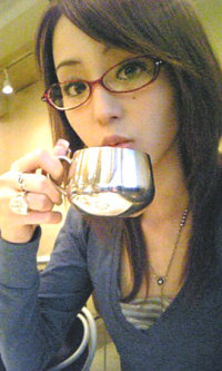 qx891106's profile picture. 用了vpn· 来墙外看看啦