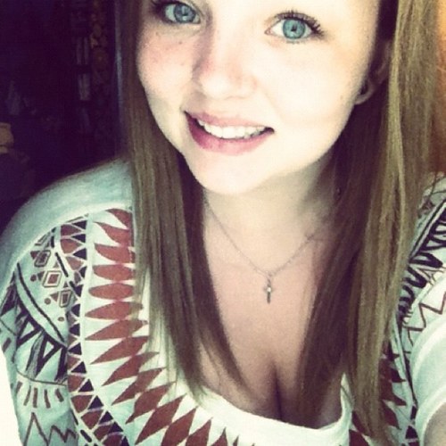 AusterberryC's profile picture. ∞ i probably wont like you