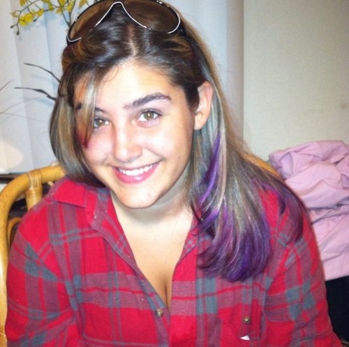 BrokenNessa's profile picture. 