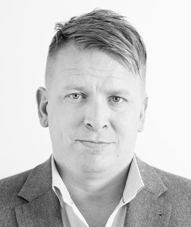 Kommunikatør, dobbelpappa, ektemann, kollega og venn.