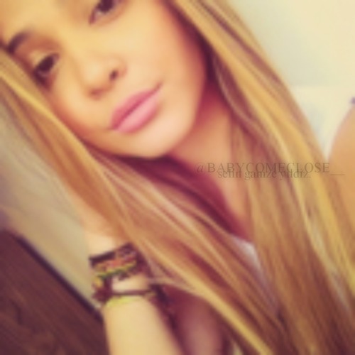 eyh kehba. ja jij daar. beter ga jij followen. i love jaimy.
tyfus op kowed. =D || #teamschoft. 130413. ('ll)