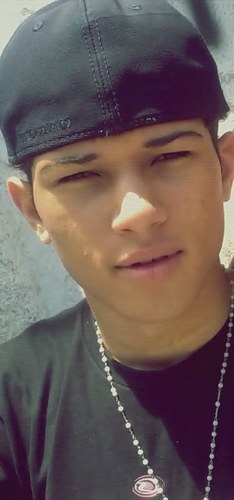 Prazer #_Jaapa ,Tenho 18 anos,Sou #Namorado Da @Japaa_thug,Sou São Paulino, & Integrante dos @_Romanniellis...  Quer saber mais ? #_siggamme :)