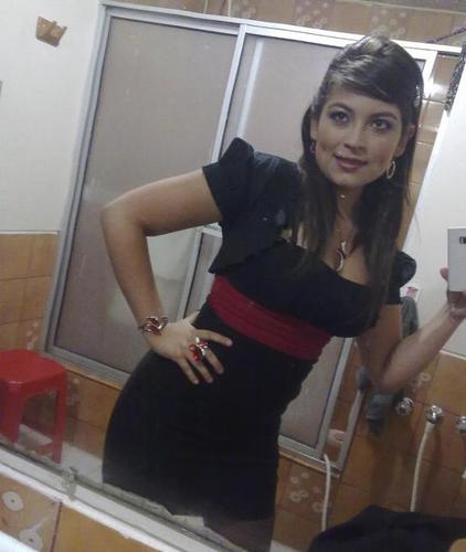 mi nombre completo julie reinoso del castillo..!
me encanta las musica un buen vino y conocer gente