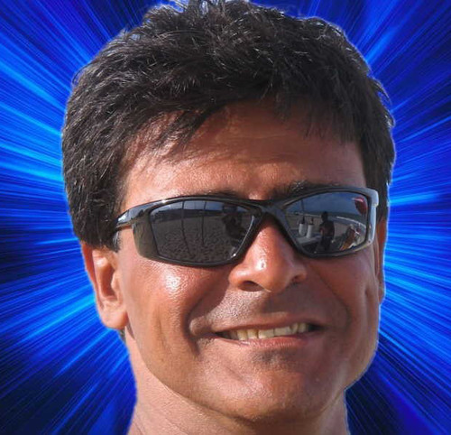 Sou cara que gosta de um bom papo e fazer boas amizades sinceras e construtivas.