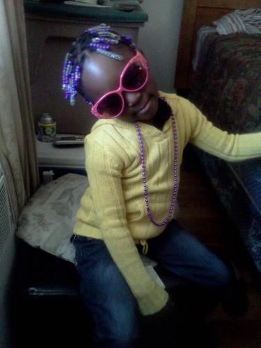 hi my name is aaliay follow me i folllow me