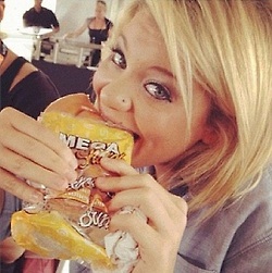 I love Lauren Alaina Kristine Suddeth. There's nothing more to say.