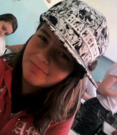→ Euu queroo.
Euu PossO.
Eu consiigo ←
●๋• Siimplees αssiim ~