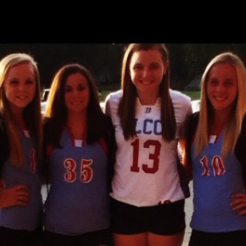 tllover77's profile picture. 