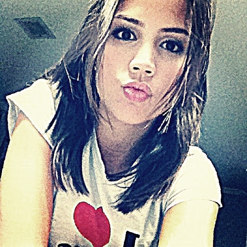 Teu sorriso encantador, olhos tão lindos...Um amor tão grande que já não cabe mais em mim, te amo @perolafaria ♥