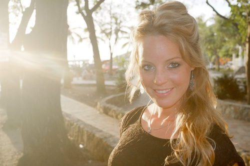 MPhotographyUS's profile picture. Hi, I am a portrait photographer and I love to take awesome photos! :)