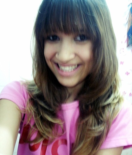 15 anos , corinthiana , ama The Vampires Diaries , quer conheçer segue ! msn. gatinha_mimada16@hotmail.com (: