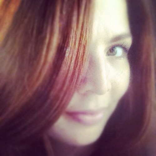 TanteLou's profile picture. Professional marketer, Dodger fan, word lover, image swooner, style and beauty hunter.