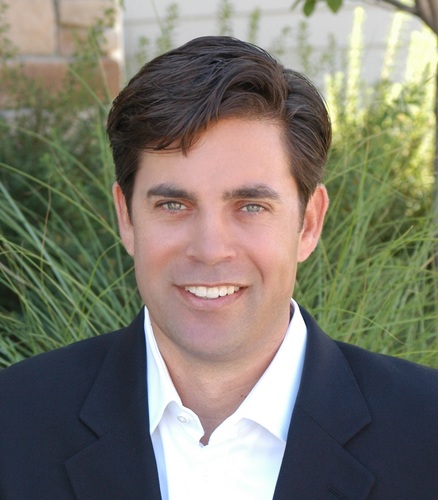 Dad, Sales Engineering Manager at Qualtrics, Road and Zwift Bike Rider, CU Football Fan, and generally happy guy