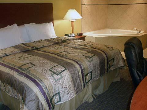 SLEEPINNPOOLER's profile picture. Opened May '08. 67 Rooms including 9 business suites and 3 jacuzzi suites. Favored by OSP racers.