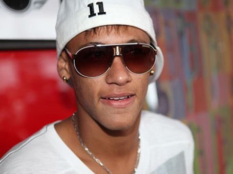Só para aqueles que são Fãs do Neymar Júnior....!!!

Só seguir que irei seguir vc de volta...*-*