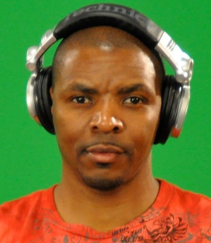 A MEMBER OF THE BLOK CLUB. DJ's. http://t.co/sKl8LqPv. CHECK ME ON 99.3 THE JOYNT TUESDAYS 10PM-12AM. http://t.co/l6xtm32j