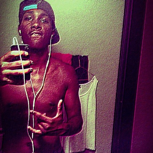 imma straight savage ass nigga datz about gettin money piddoe fwm