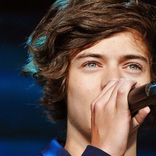 HarryPrivOffic's profile picture. Harry Styles
1/5  of One Direction
Private Account 
And if you follow.. I Love You xx.