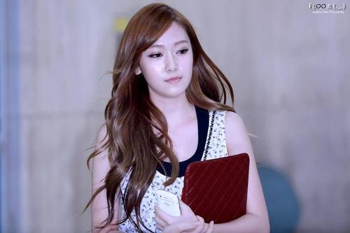 Firdhayudhianty's profile picture. hello ^^ My name is firdha ayudhianty / You can call me firdha / I am 14 years old / Busana Butik 1 / I love k-pop and I really like SNSD