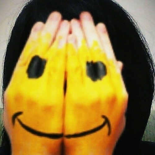 novita_imnida's profile picture. a woman who was born in chinese traditional culture