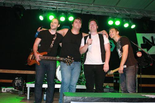 Reset! Ne Deutschrockcombo aus dem Nirgendwo. 5 Jungs, aus denen mal was werden soll.