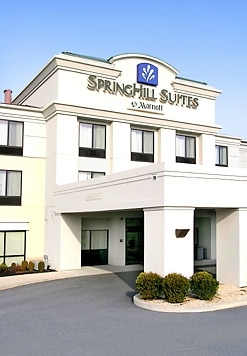 all studio suite hotel.  Located 1.5 miles from HersheyPark & Attractions.