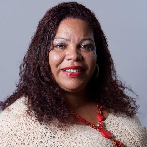 Mulher, negra, forjada na luta. Sou candidata a Vereadora para construir uma Cidade inclusiva, com moradia digna e programas públicos de combate às diferenças.