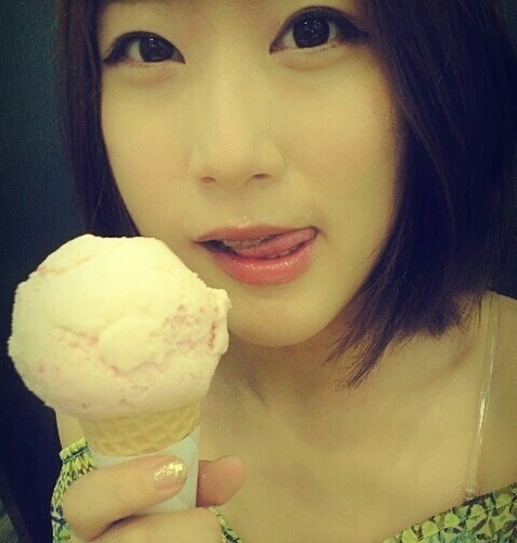 sweetmh119's profile picture. 달콤한 새벽 트윗 :-D