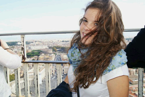 Carmen_Enriquez's profile picture. Si algo tiene que salir bien, saldrá bien.