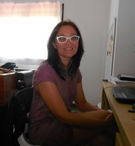 esterillamusica's profile picture. Diplomada en Educación Musical, Licenciada en Hª y CC de la Música, profe de Música de ESO y liada con las nuevas tecnologías.