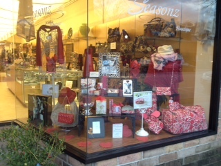 Giftware, accessories, handbags, jewelry, home fragrance and candles. Hudson Valley Olive Oil
