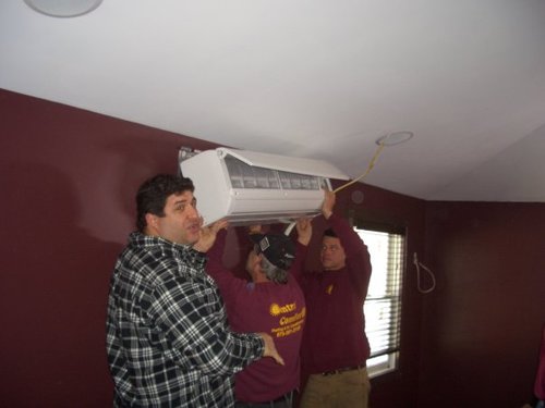 Central Comfort installs, repairs and services residential and commercial heating and a/c systems. We offer system design and layout of residential systems.