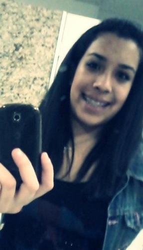 Jamais mudei o meu jeito de ser para satisfazer as pessoas que eu gosto, pois quem gosta de mim , não me muda apenas aceita como eu sou ou ate me completa.